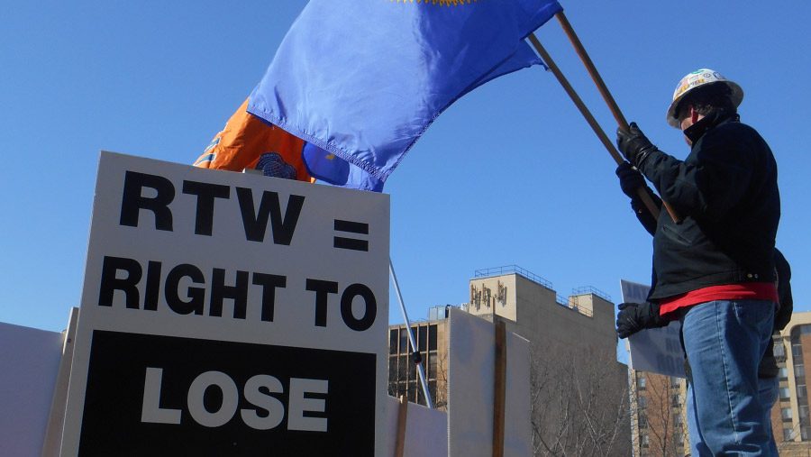 "RTW = Right To Lose" sign