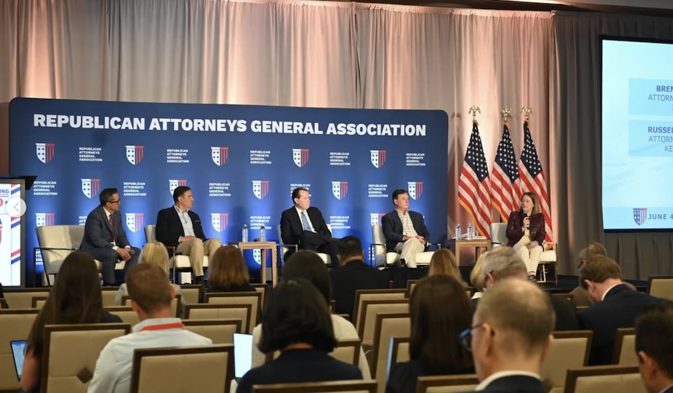 Money Swap Inflates Republican AG Group's Campaign Haul